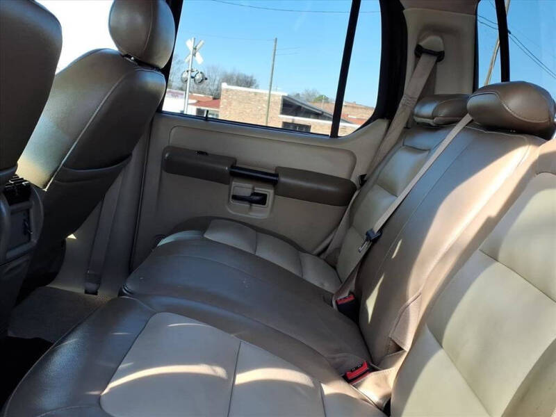 2005 Ford Explorer Sport Trac