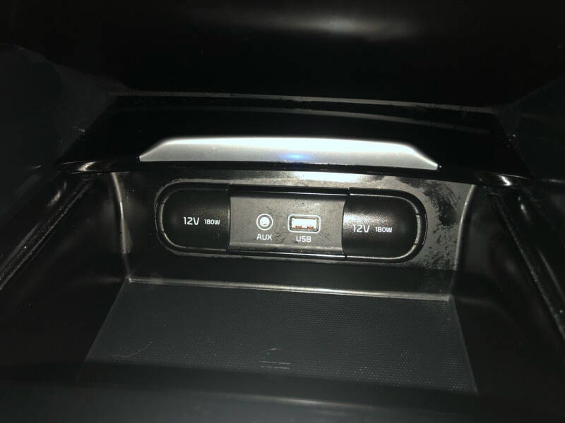 2017 Kia Cadenza Premium