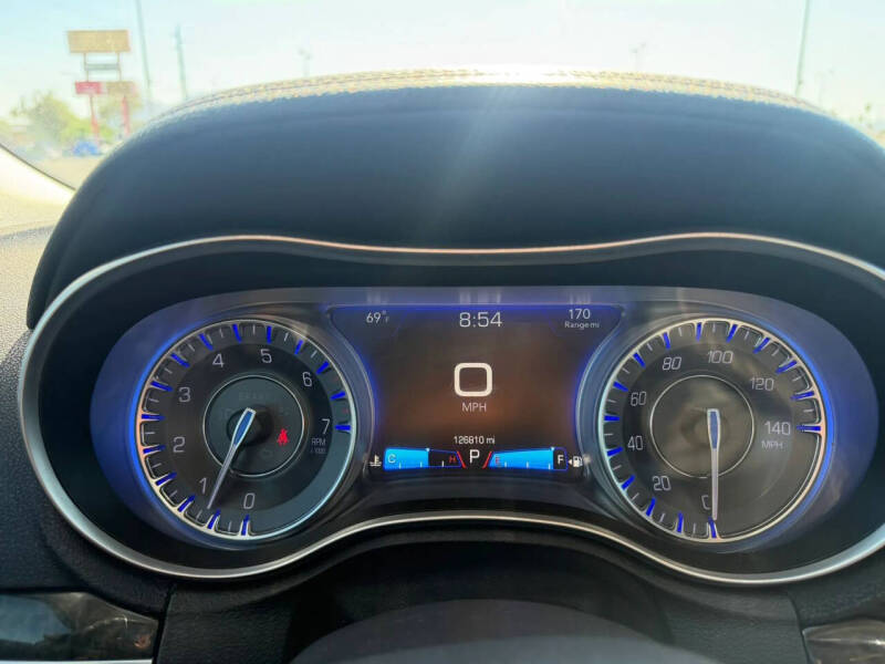 2017 Chrysler 300 C