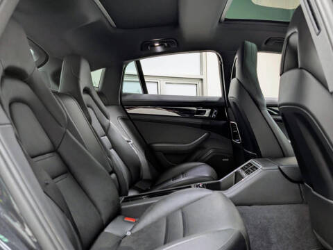 2020 Porsche Panamera