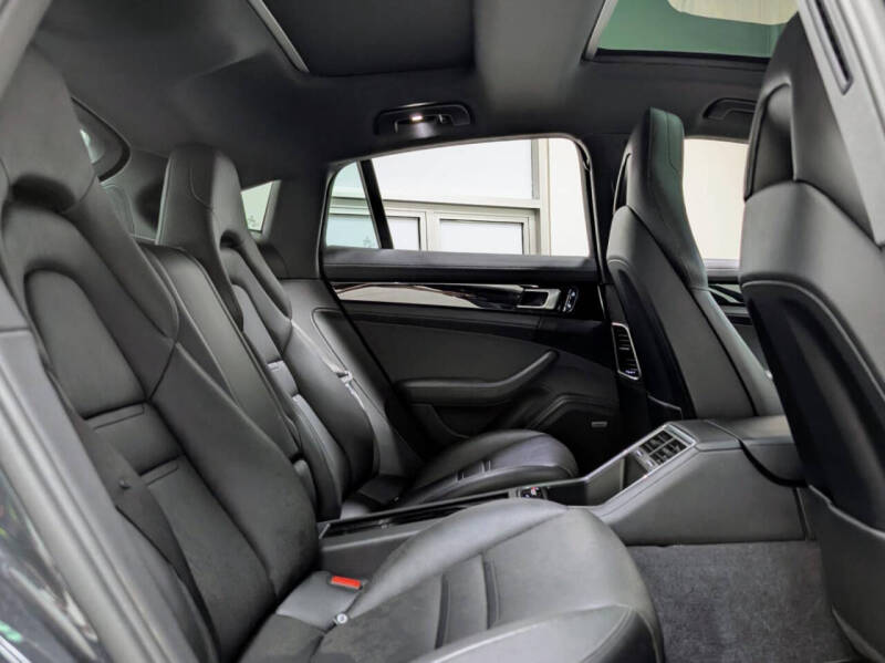 2020 Porsche Panamera