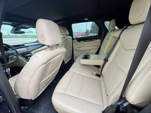 2017 Cadillac XT5 Luxury