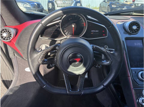 2012 McLaren MP4-12C
