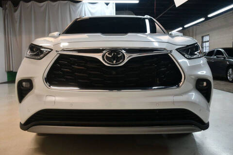 2022 Toyota Highlander Platinum
