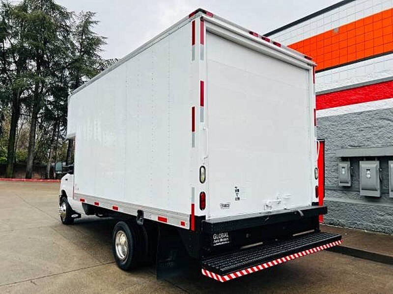 2012 Ford E-Series E-450 SD