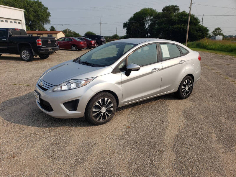 Used 2011 Ford Fiesta SE with VIN 3FADP4BJ5BM240905 for sale in Concordia, KS