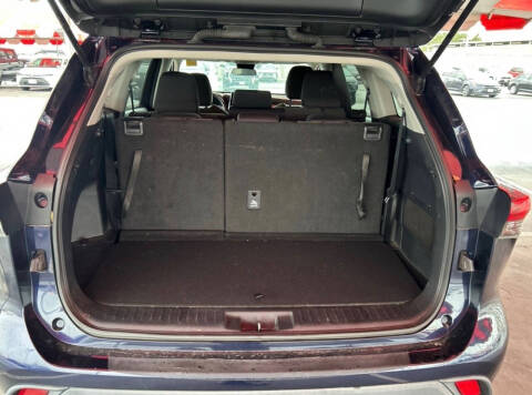 2021 Toyota Highlander L