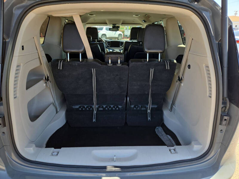 2023 Chrysler Pacifica Touring L