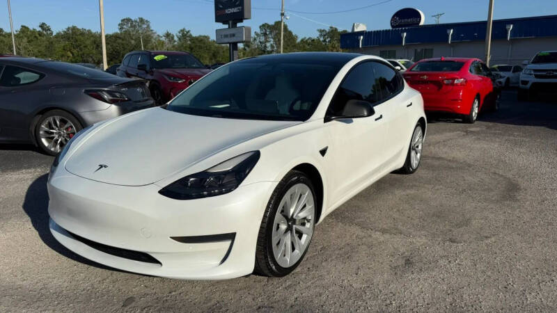 2021 Tesla Model 3 Standard Range Plus