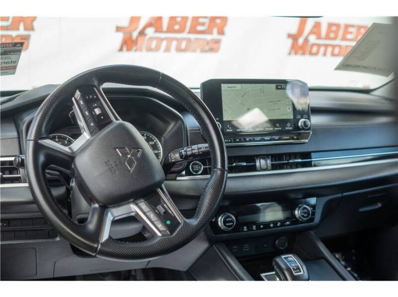 2024 Mitsubishi Outlander