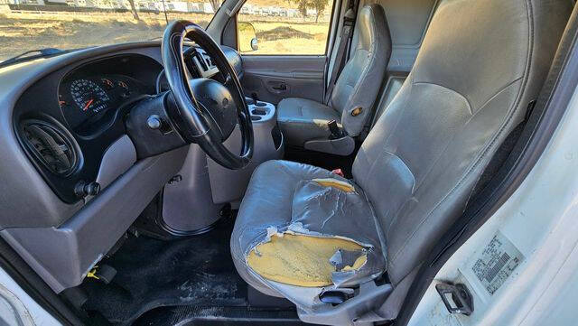 2001 Ford E-Series E-150