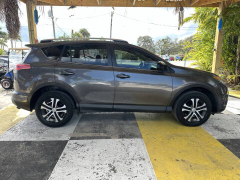 2016 Toyota RAV4 LE