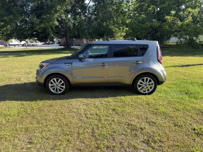2017 Kia Soul +