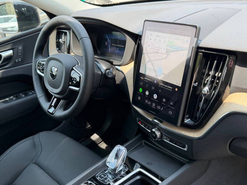 2026 Volvo XC60 B5 Core