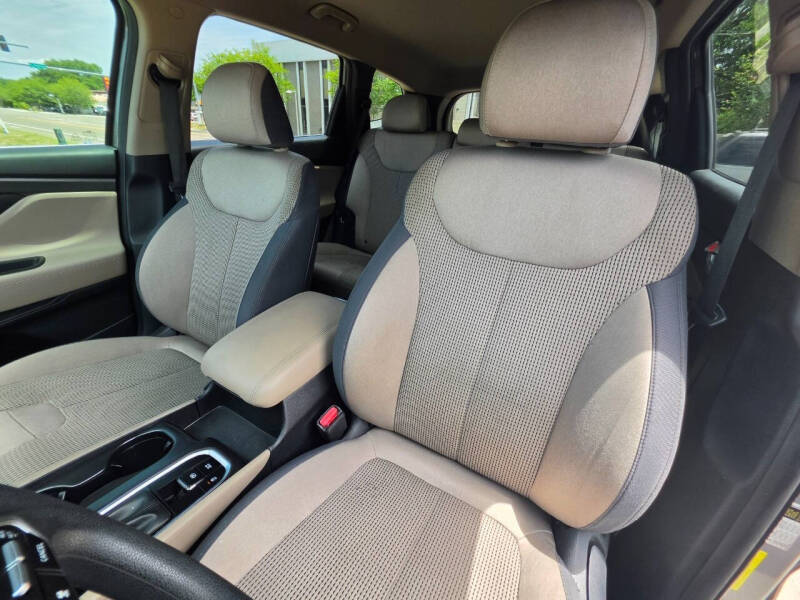2019 Hyundai Santa Fe SE 2.4L