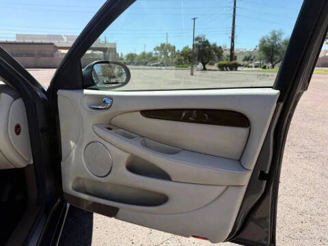 2003 Jaguar X-Type 2.5