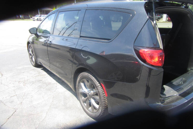 2018 Chrysler Pacifica Touring L Plus
