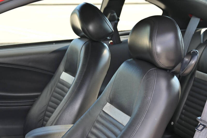 2004 Ford Mustang Mach 1 Premium