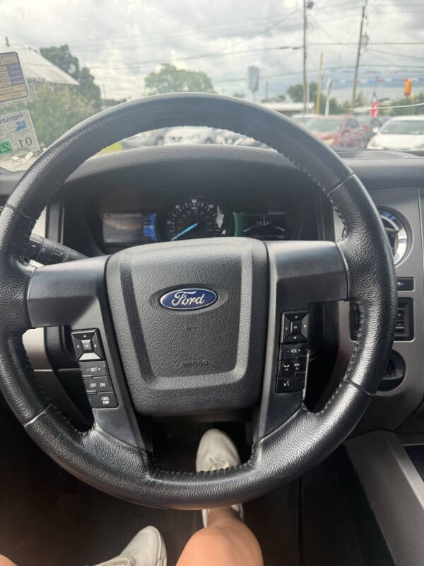 2017 Ford Expedition XLT