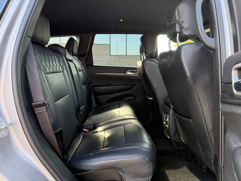 2019 Jeep Grand Cherokee Laredo E