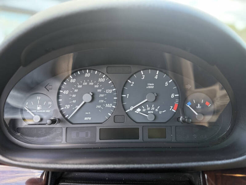 2005 BMW 3 Series 325Ci