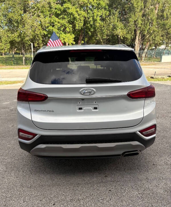 2019 Hyundai Santa Fe SE 2.4L