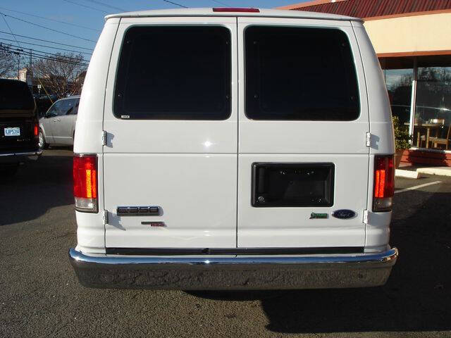 2013 Ford E-Series E-350 SD XLT