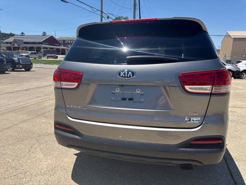 2017 Kia Sorento LX