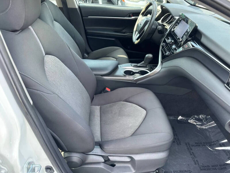 2021 Toyota Camry LE