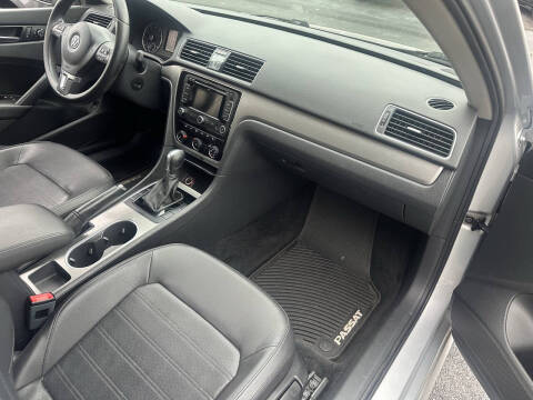 2015 Volkswagen Passat 1.8T SE