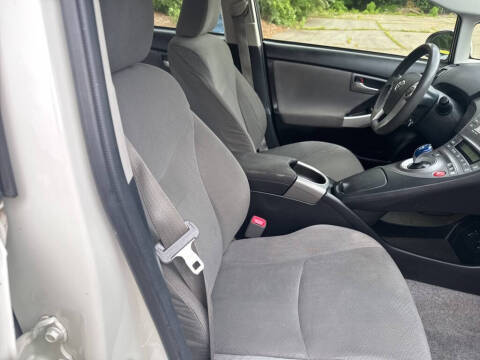 2012 Toyota Prius Plug-in Hybrid