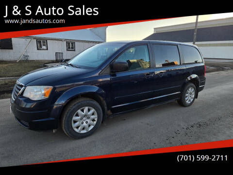 2008 Chrysler Town and Country for sale at J & S Auto Sales in Thompson ND
