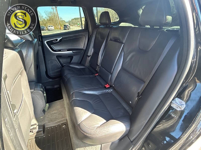 2015 Volvo XC60 T5 Drive-E Platinum