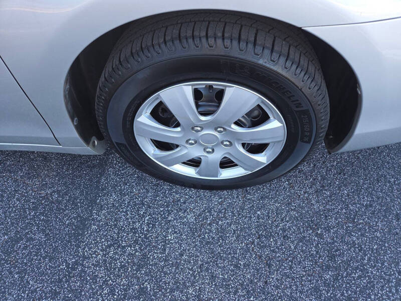 2010 Toyota Camry LE