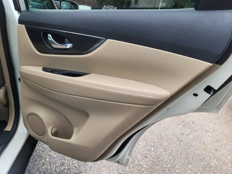 2016 Nissan Rogue SL