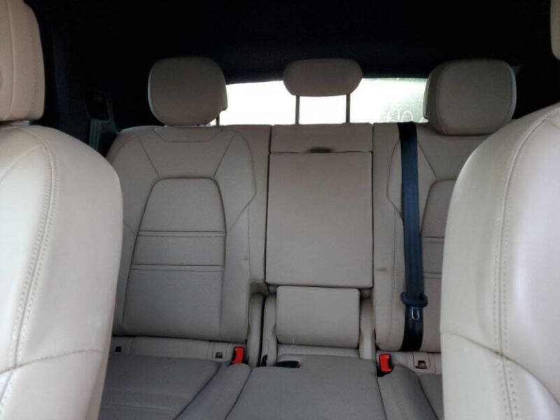 2023 Porsche Cayenne