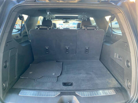 2021 Chevrolet Suburban RST