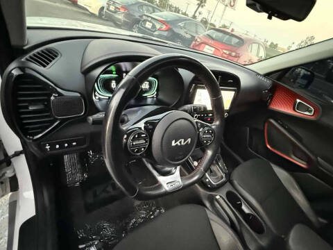 2023 Kia Soul GT-Line