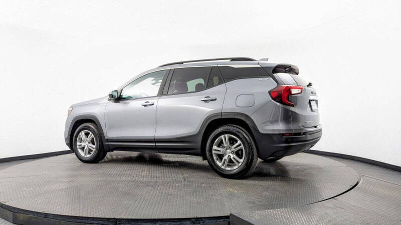 2023 GMC Terrain SLE