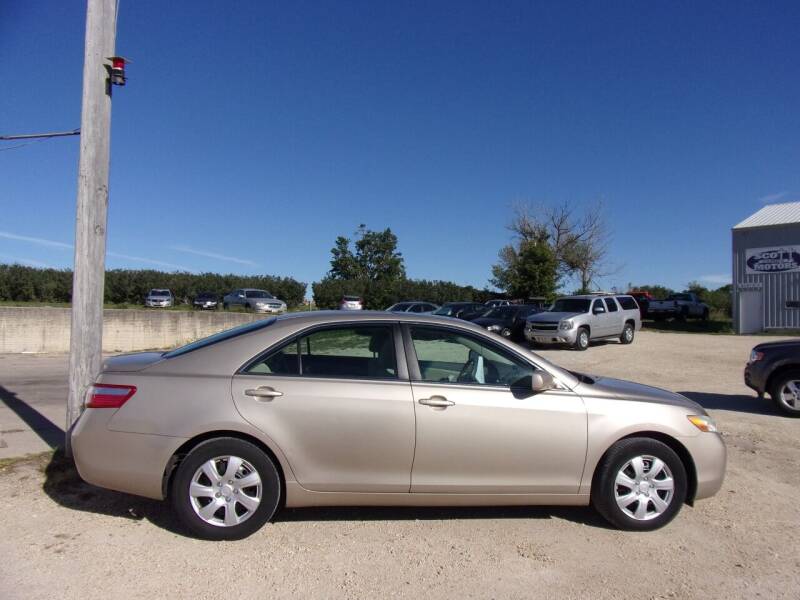 2009 Toyota Camry for sale at SCOTT FAMILY MOTORS in Springville IA