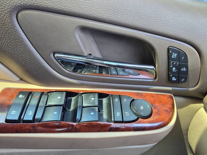 2014 Chevrolet Suburban LTZ