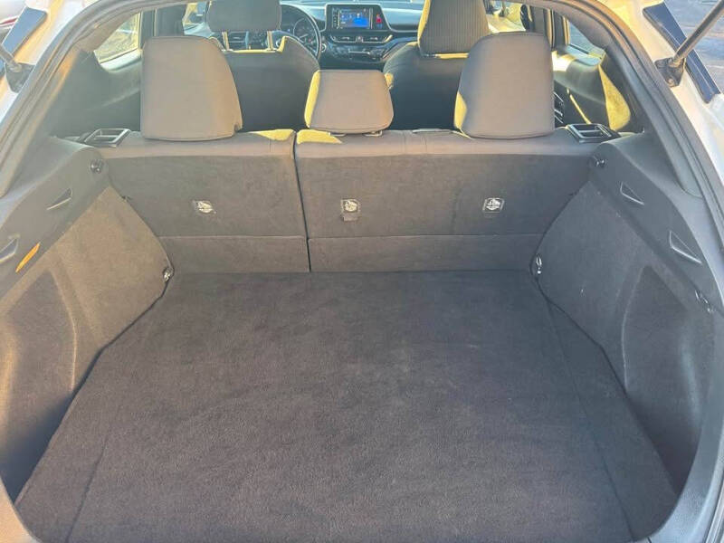 2018 Toyota C-HR XLE Premium