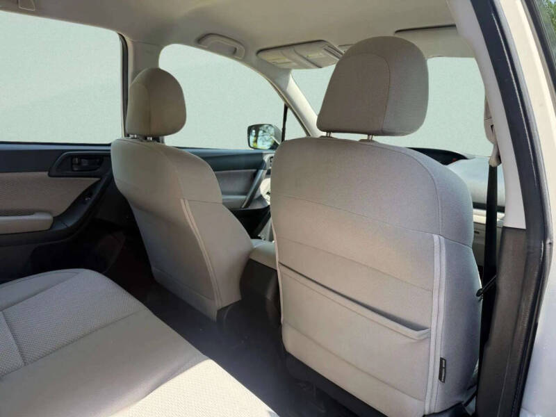 2017 Subaru Forester 2.5i