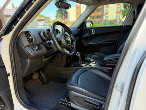 2017 MINI Countryman Cooper