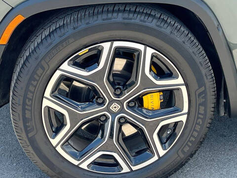 2022 Rivian R1S Launch Edition