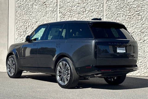 2025 Land Rover Range Rover P400 SE LWB