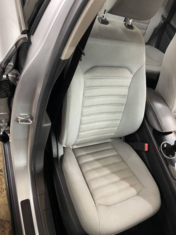 2014 Ford Fusion Hybrid S