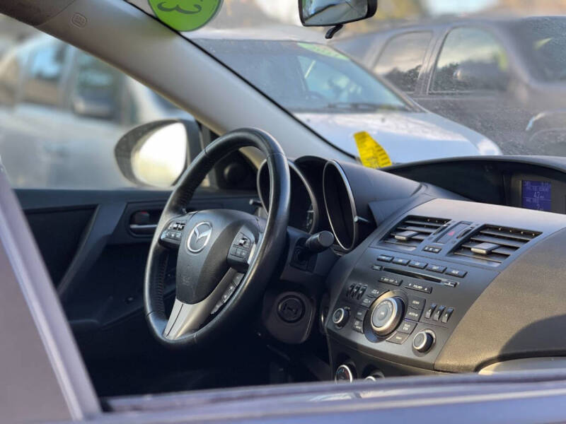 2013 Mazda MAZDA3 i Touring