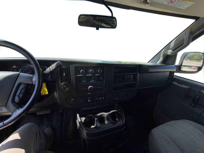 2023 GMC Savana 2500