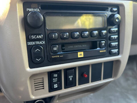 2002 Toyota Sienna LE